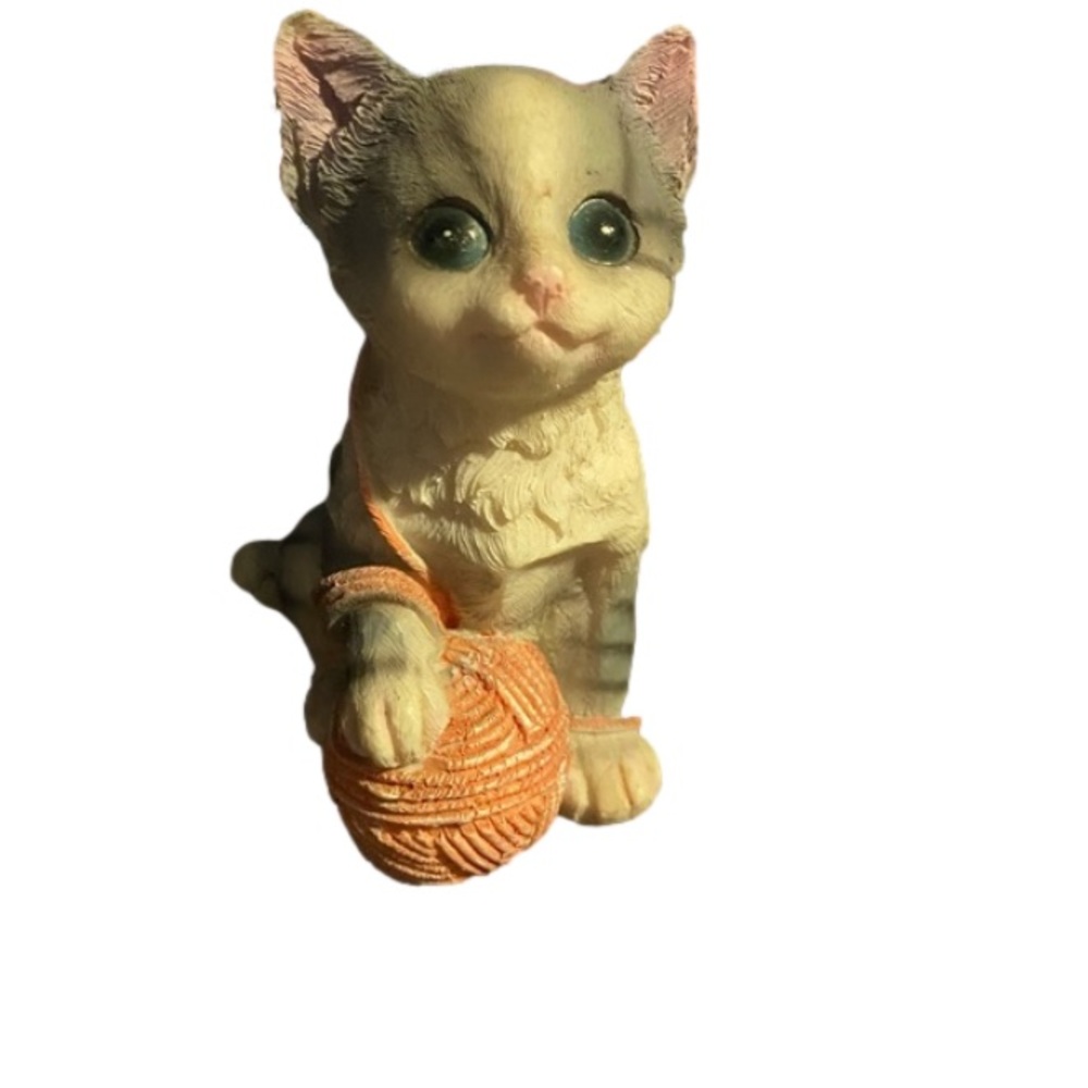 Cat with Yarn Mini Statue